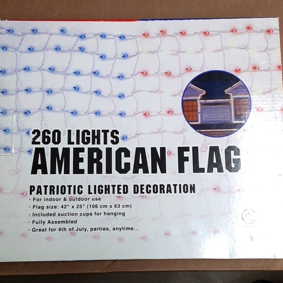260 Lights American Flag. 42"×25" - Picture 3 of 5